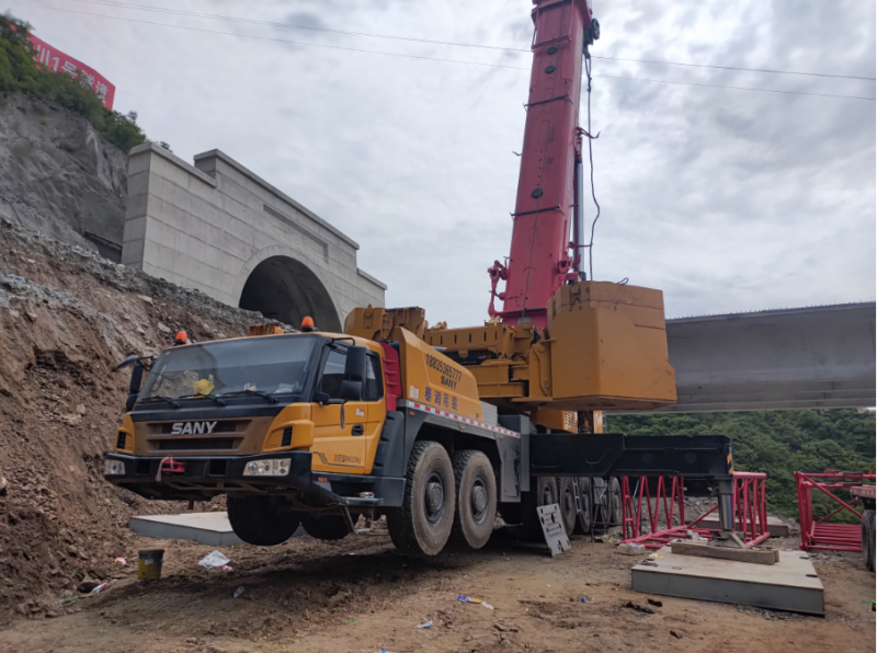 吊车疾驰发念头机油尺管冒机油怎么办？