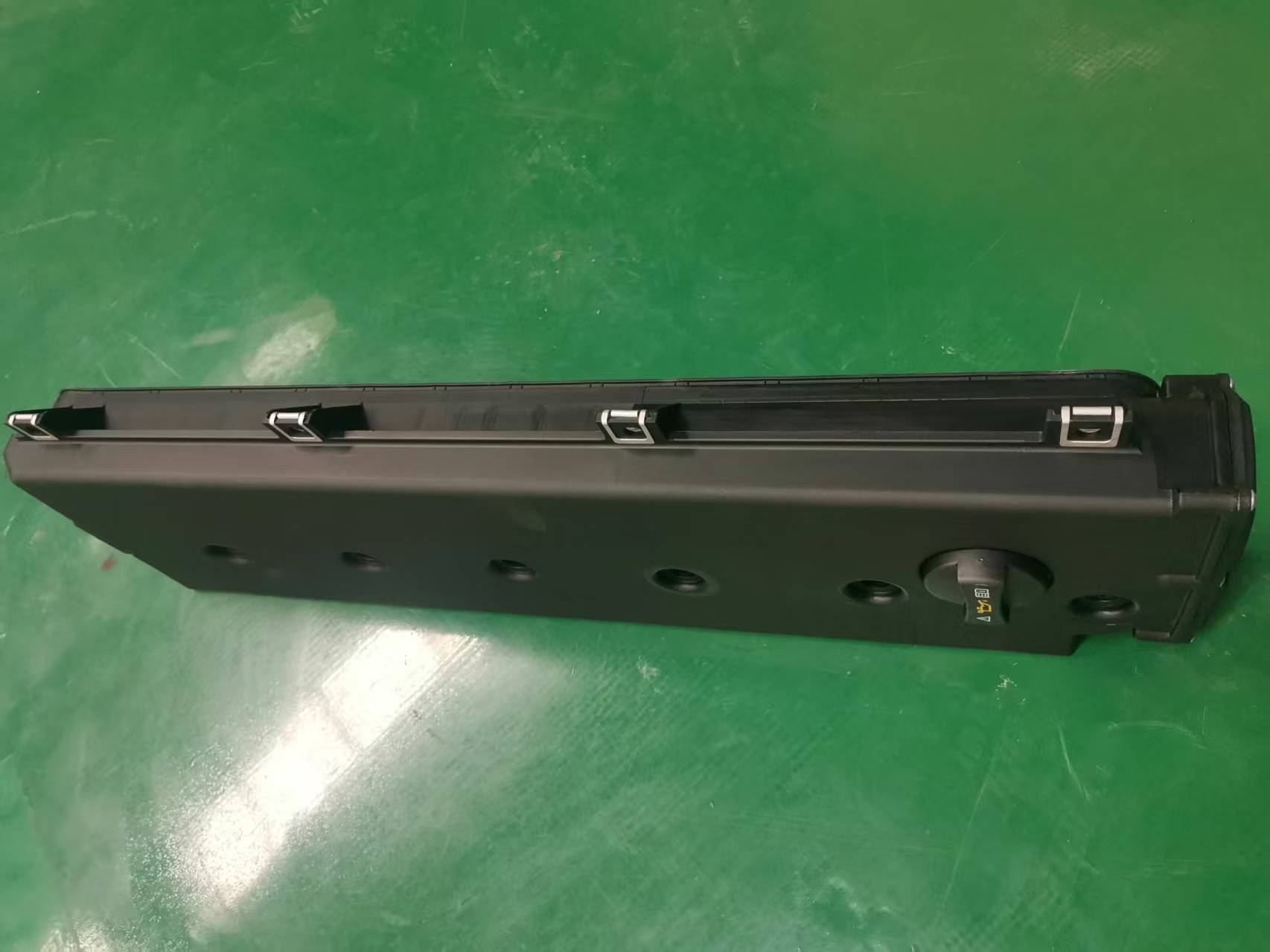 道依茨疾驰OM906/OM926发念头汽缸盖罩