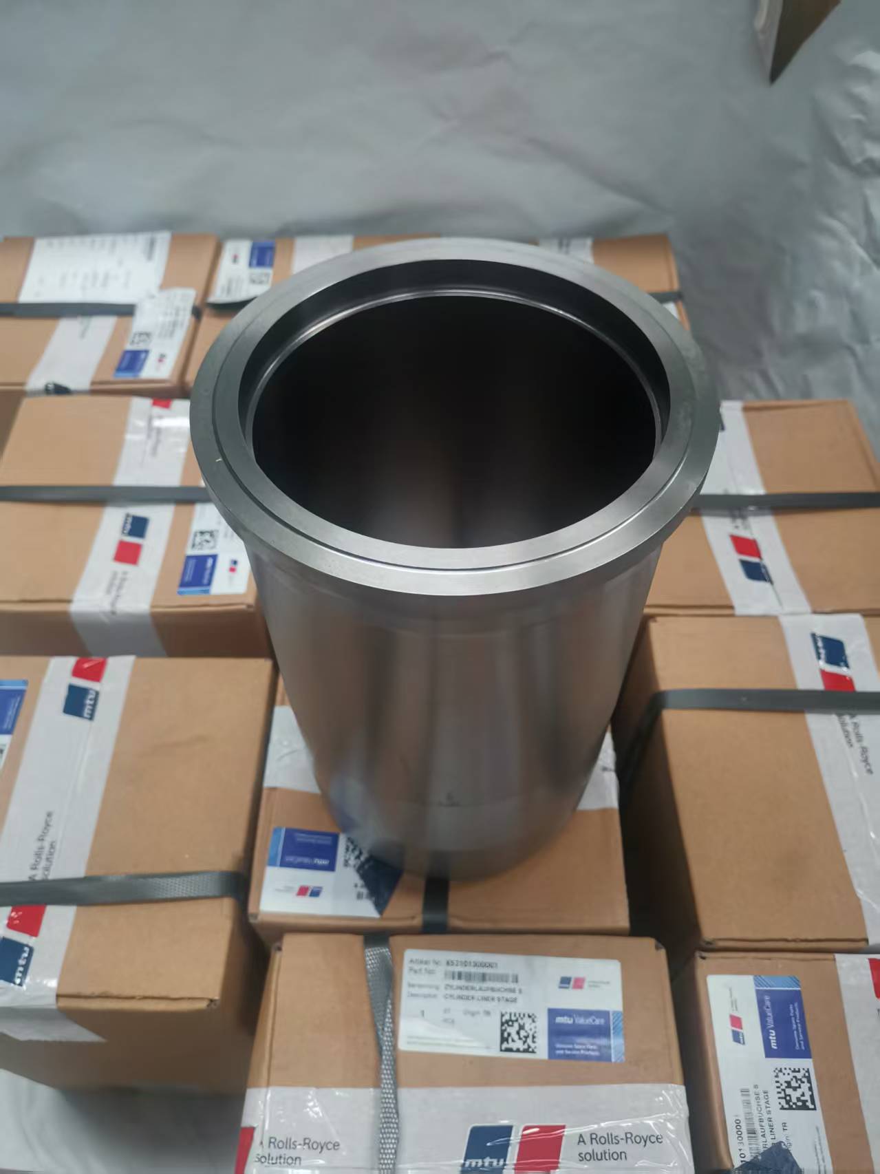 MTU发念头原装缸套CYLINDER LINER STAGE0 X53101300001